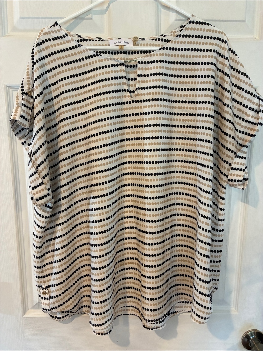 Calvin Klein Size 2X Cream Top with Black Dot Stripe Pattern